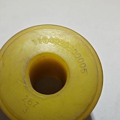 Втулка пластик 16x40x43 ушка задней рессоры FOTON (Фотон) 1049C 1104929500005