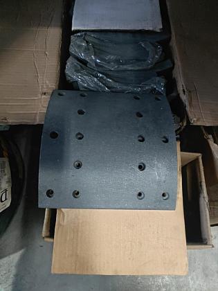 Накладка тормозная задняя (12 отв. короткая (Ф6) 2011 FAW (Фав) J6