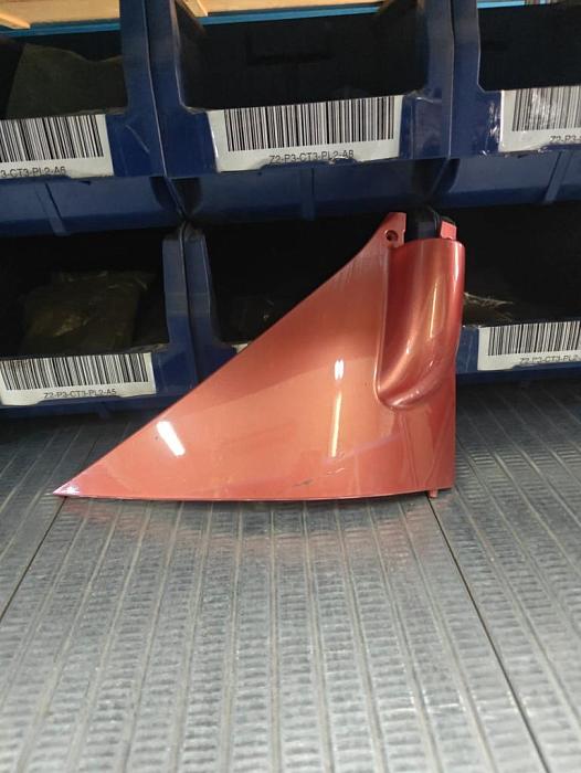 Накладка зеркала декоративная левая FOTON (Фотон) КРАСНАЯ 1B18053100033-red